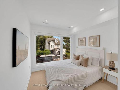 1240A Bayview St, Pickering, ON - Indoor Photo Showing Bedroom