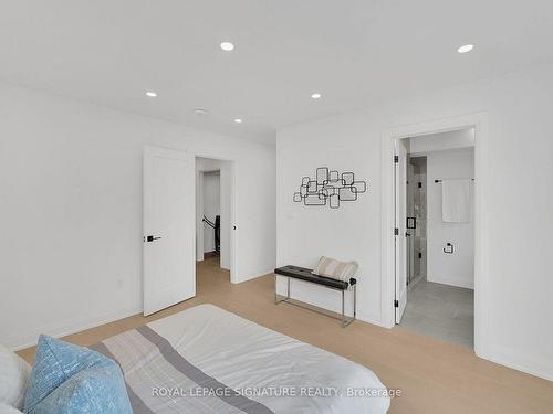 1240A Bayview St, Pickering, ON - Indoor Photo Showing Bedroom