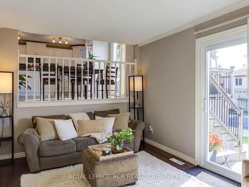 301 Domville St, Wellington North, ON - Indoor Photo Showing Living Room