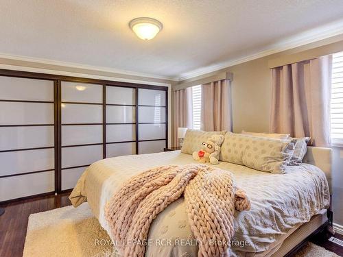 301 Domville St, Wellington North, ON - Indoor Photo Showing Bedroom