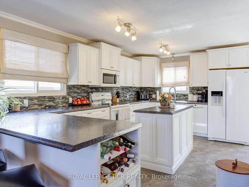 301 Domville St, Wellington North, ON - Indoor Photo Showing Kitchen