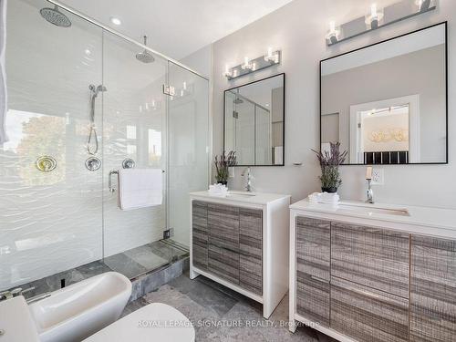 66 Holborne Ave, Toronto, ON - Indoor Photo Showing Laundry Room