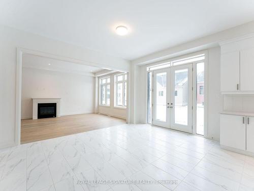 9 Mayflower Gdns, Adjala-Tosorontio, ON - Indoor With Fireplace