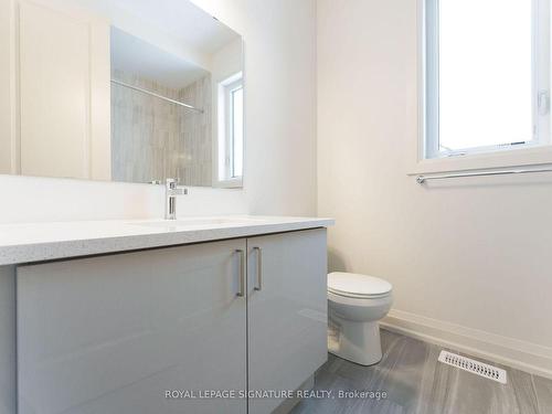 9 Mayflower Gdns, Adjala-Tosorontio, ON - Indoor Photo Showing Bathroom