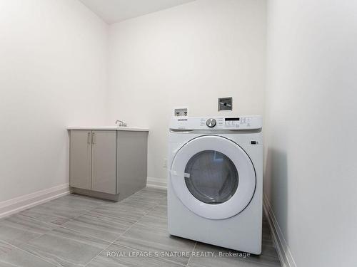 9 Mayflower Gdns, Adjala-Tosorontio, ON - Indoor Photo Showing Laundry Room