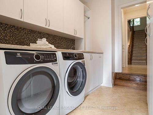 12 Coakwell Dr, Markham, ON - Indoor Photo Showing Laundry Room