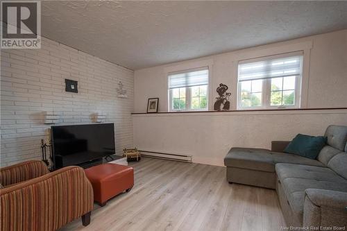 1540 950 Route, Cap-Pelé, NB - Indoor Photo Showing Living Room