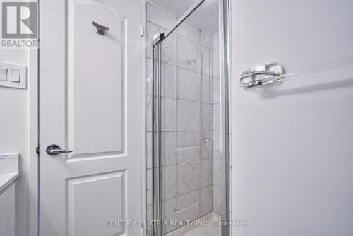 611 - 38 Elm Street, Toronto, ON - Indoor Photo Showing Bathroom