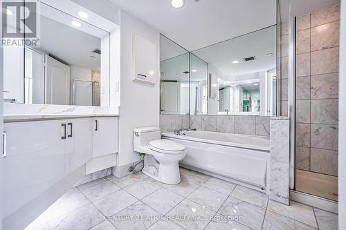 611 - 38 Elm Street, Toronto, ON - Indoor Photo Showing Bathroom