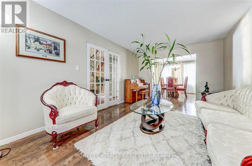 36 Citation Crescent, Whitby, ON - Indoor Photo Showing Living Room