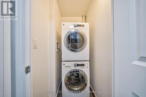 1935 - 7161 Yonge Street, Markham, ON - Indoor Photo Showing Laundry Room