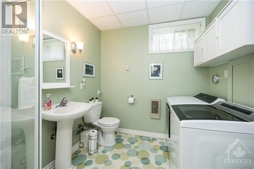 Another full bathroom with combo laundry - 3303 Drummond Conc 9A Township, Balderson, ON - Indoor