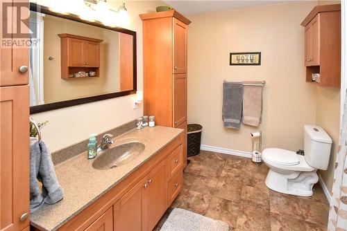 3204 Leduc Ave, Val Caron, ON - Indoor Photo Showing Bathroom