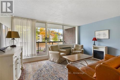 405 - 55 Water Street E, Brockville, ON - Indoor Photo Showing Living Room