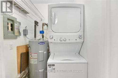 405 - 55 Water Street E, Brockville, ON - Indoor Photo Showing Laundry Room