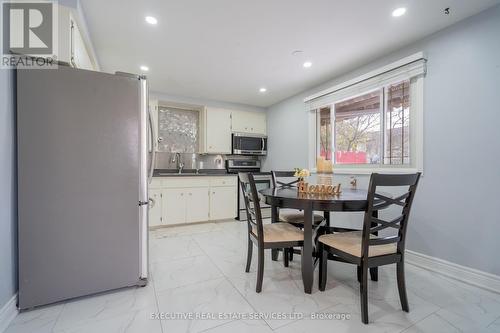 5 Manor Drive, Kitchener, ON - Indoor Photo Showing Dining Room