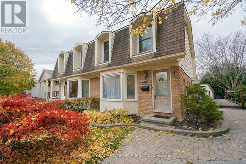 5 Manor Drive, Kitchener, ON - Outdoor With Facade