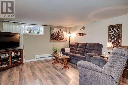 75 Birch, Garson, ON - Indoor Photo Showing Living Room