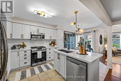 130 Worden Drive, Clarington (Courtice), ON - Indoor Photo Showing Kitchen With Stainless Steel Kitchen With Double Sink With Upgraded Kitchen