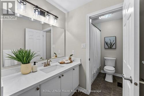 130 Worden Drive, Clarington (Courtice), ON - Indoor Photo Showing Bathroom