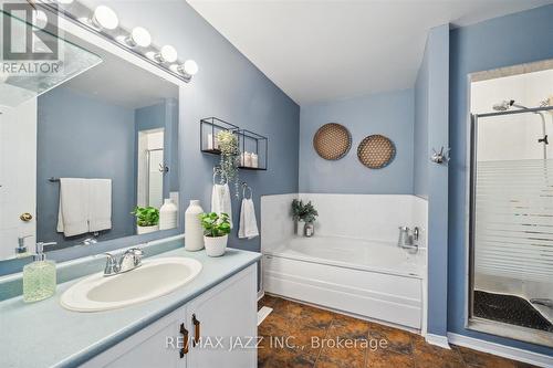 74 Trewin Lane, Clarington (Bowmanville), ON - Indoor Photo Showing Bathroom