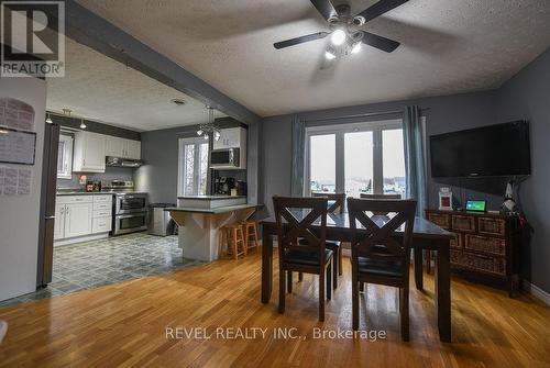 1299 Gatineau Boulevard, Timmins (Main Area), ON - Indoor Photo Showing Dining Room