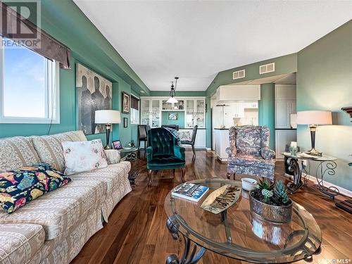 508 611 University Drive, Saskatoon, SK - Indoor Photo Showing Living Room