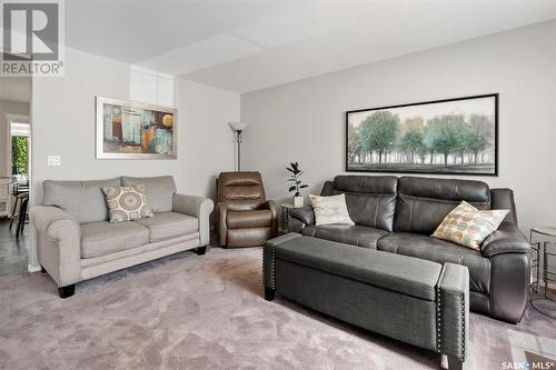 110 615 Mcwillie Avenue, Saskatoon, SK - Indoor Photo Showing Living Room