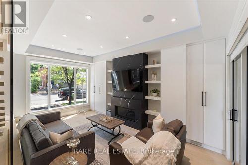 1566 Mount Pleasant Road, Toronto, ON - Indoor