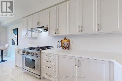 73 Fruitful Crescent, Whitby, ON - Indoor Photo Showing Kitchen