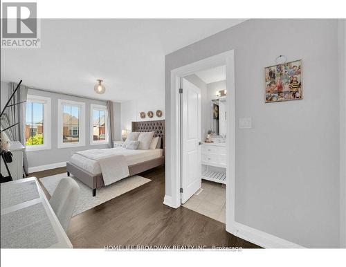 152 Mcdonnell Crescent, Bradford West Gwillimbury, ON - Indoor Photo Showing Bedroom