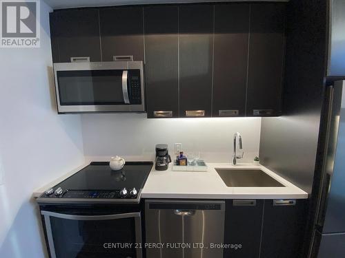 140 - 331 Broward Way, Innisfil, ON - Indoor Photo Showing Kitchen