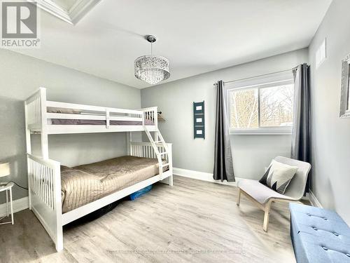 127 Maskinonge Road, Tay, ON - Indoor Photo Showing Bedroom