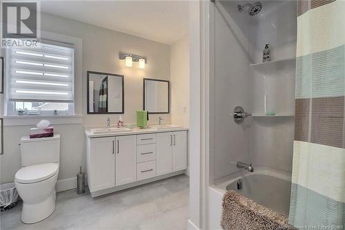 6 Ruby Street, Grand-Barachois, NB - Indoor Photo Showing Bathroom