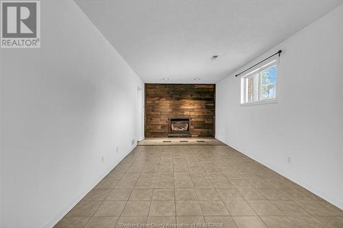 1605 Southdale, Windsor, ON - Indoor With Fireplace