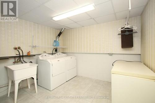 20 - 2021 Sixth Line, Oakville, ON - Indoor Photo Showing Laundry Room