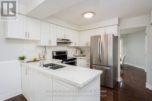 4361 Violet Road, Mississauga, ON - Indoor Photo Showing Kitchen With Double Sink