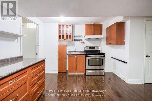 4361 Violet Road, Mississauga, ON - Indoor Photo Showing Kitchen