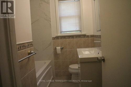 Main - 20 Hopecrest Crescent, Toronto, ON - Indoor Photo Showing Bathroom