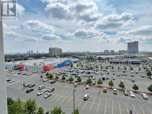 917 - 15 North Park Road, Vaughan, ON - Outdoor With View