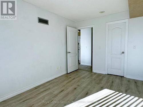 917 - 15 North Park Road, Vaughan, ON - Indoor Photo Showing Other Room