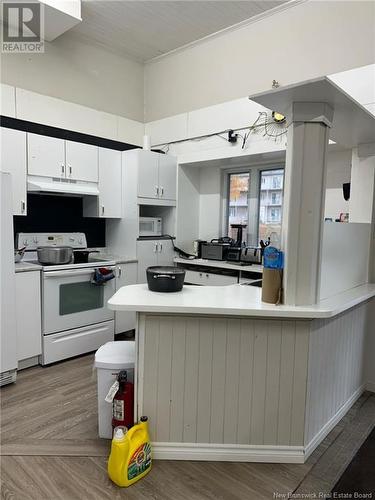 622 Principale Street, Saint-Léonard, NB - Indoor Photo Showing Kitchen