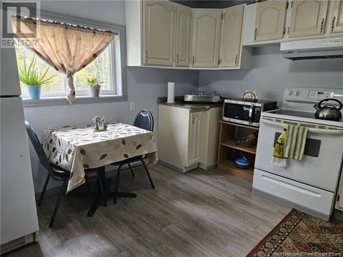 622 Principale Street, Saint-Léonard, NB - Indoor Photo Showing Kitchen