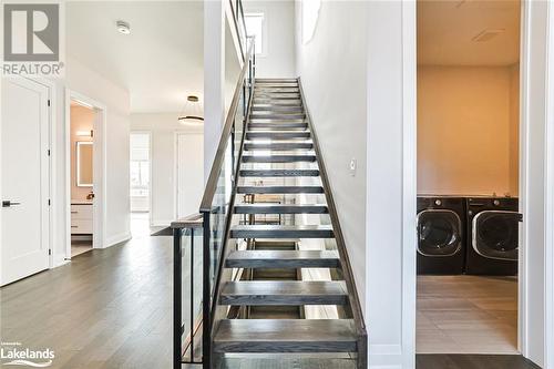 107 Sladden Court, Thornbury, ON - Indoor Photo Showing Other Room