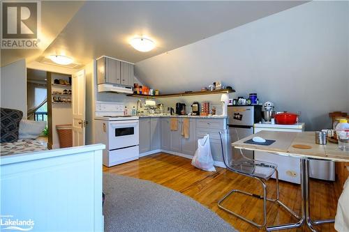 kitchen/living room - 185 South Fairy Lake Road, Huntsville, ON - Indoor