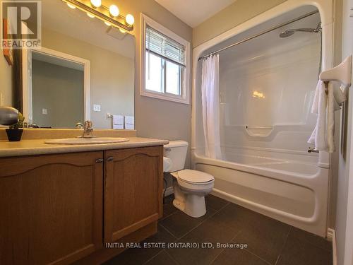 1704 Mickleborough Drive, London, ON - Indoor Photo Showing Bathroom