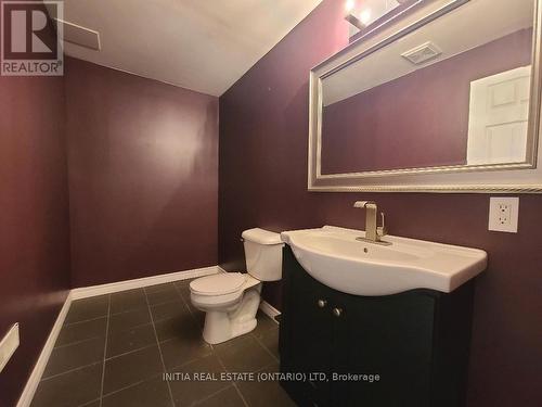 1704 Mickleborough Drive, London, ON - Indoor Photo Showing Bathroom