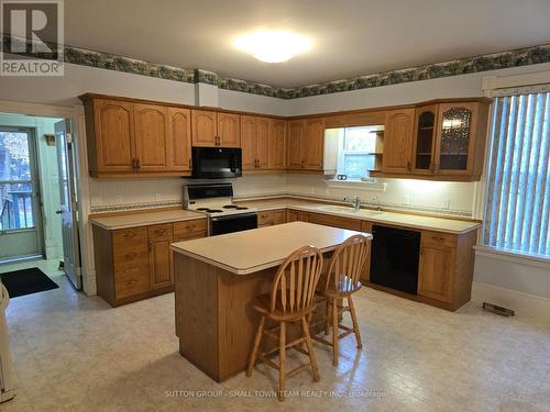 172 Victoria Drive, South Huron (Centralia), ON - Indoor Photo Showing Kitchen