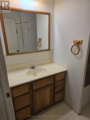 172 Victoria Drive, South Huron (Centralia), ON - Indoor Photo Showing Bathroom