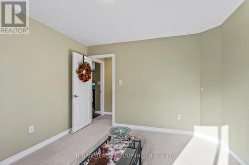 877 Teakwood Lane, London, ON - Indoor Photo Showing Other Room